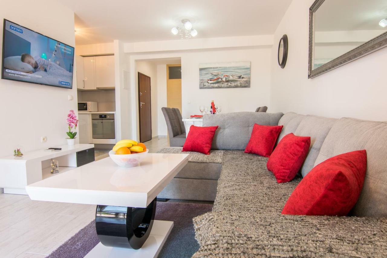 Apartamento Lidija 2 Makarska Exterior foto
